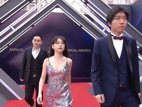 最新吃瓜纹身女网红意外,揭秘背后惊人真相！”