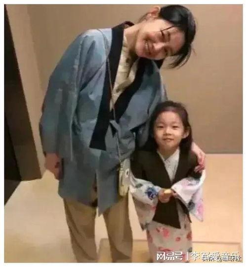 娱乐圈吃瓜爆料君是谁啊,娱乐圈吃瓜爆料君的真实身份揭秘 第2张 娱乐圈吃瓜爆料君是谁啊,娱乐圈吃瓜爆料君的真实身份揭秘 第2张