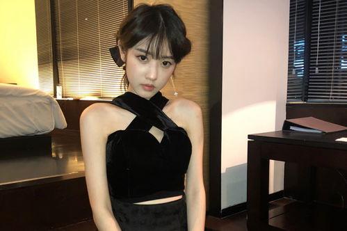 抖音最新爆料美女,美女生态圈风云再起，神秘美女引发热议！”  第2张