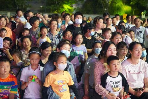 青少年邻里新闻爆料,青少年爆料揭开社区神秘事件面纱 第3张 青少年邻里新闻爆料,青少年爆料揭开社区神秘事件面纱 第3张