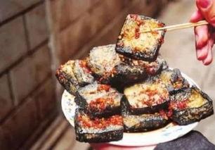 新闻爆料臭豆腐,臭豆腐引发热议，网友：闻着臭吃着香！