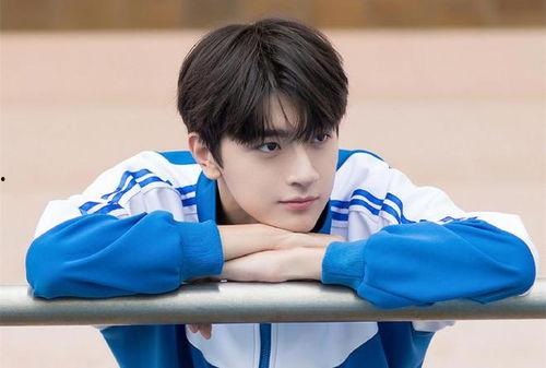 张新成最新八卦爆料图片,揭秘明星私生活瞬间 第2张 张新成最新八卦爆料图片,揭秘明星私生活瞬间 第2张