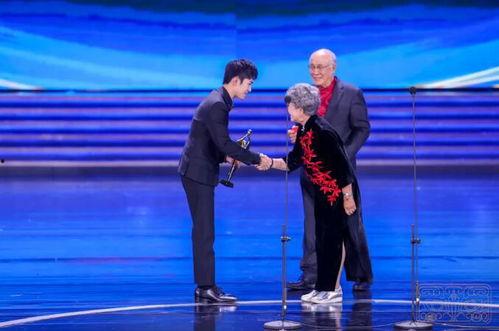 四字弟弟圈内爆料百花奖,揭秘娱乐圈风云  第2张