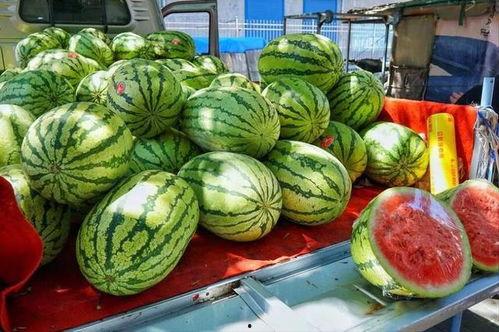 威海吃瓜网红事件真相是真的吗,真相揭秘，还原事件始末  第2张