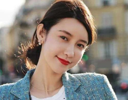 美国总裁夫人爆料视频,独家视频曝光惊人真相 第2张 美国总裁夫人爆料视频,独家视频曝光惊人真相 第2张